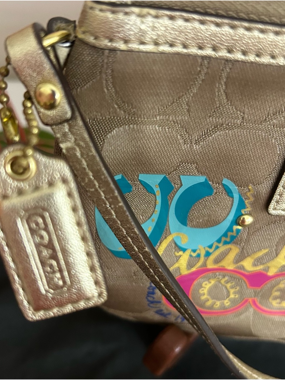 COACH POPPY Gold Signature Wristlet with Multicolor Logo Accents NWOT - Picture 2 of 4
